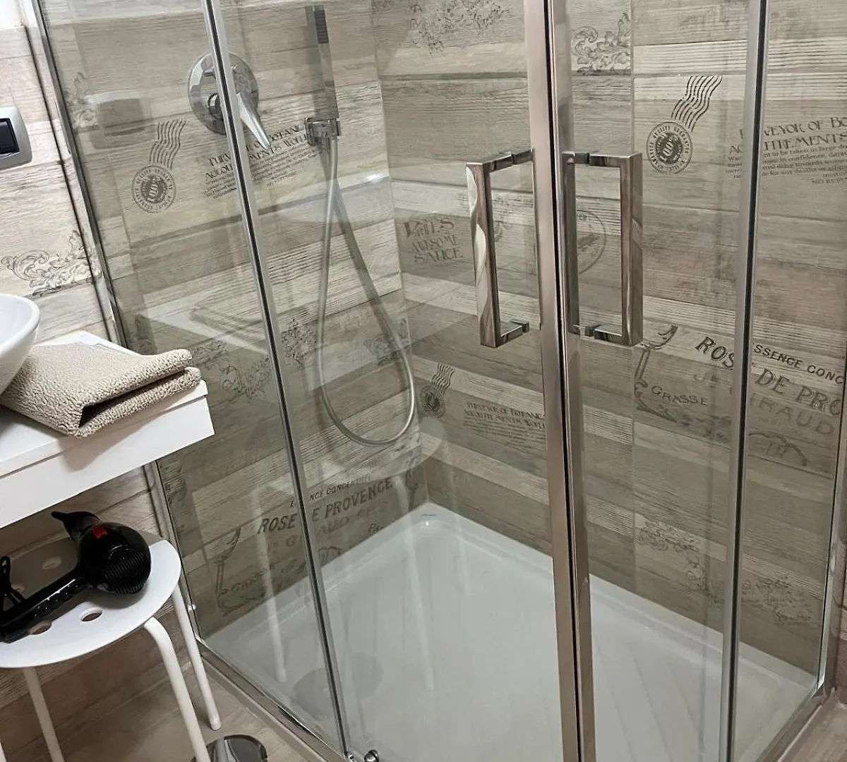 Homestay A Cas E Mamma Apartment Naples