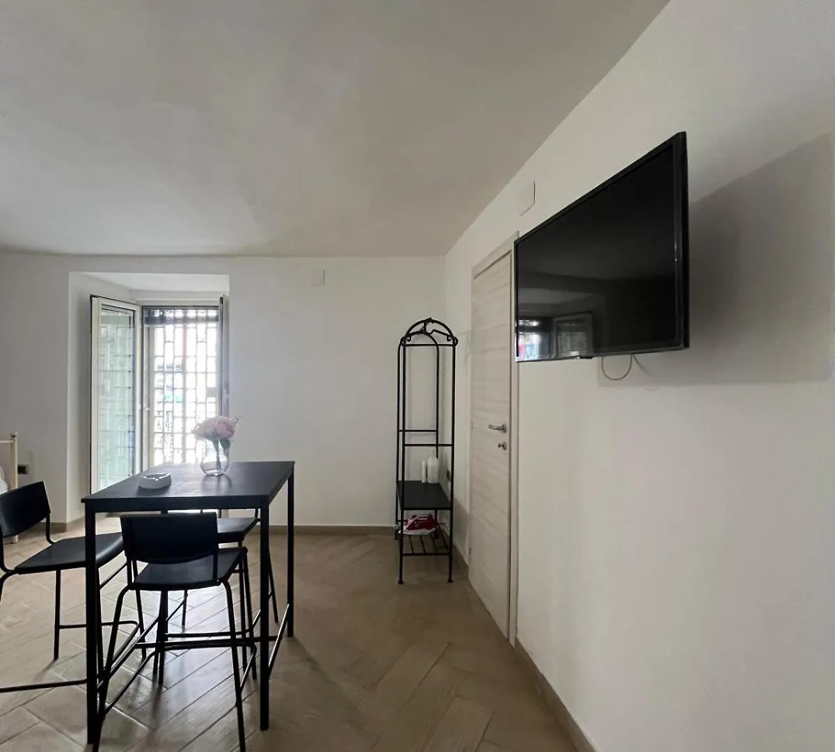Homestay A Cas E Mamma Apartment Naples