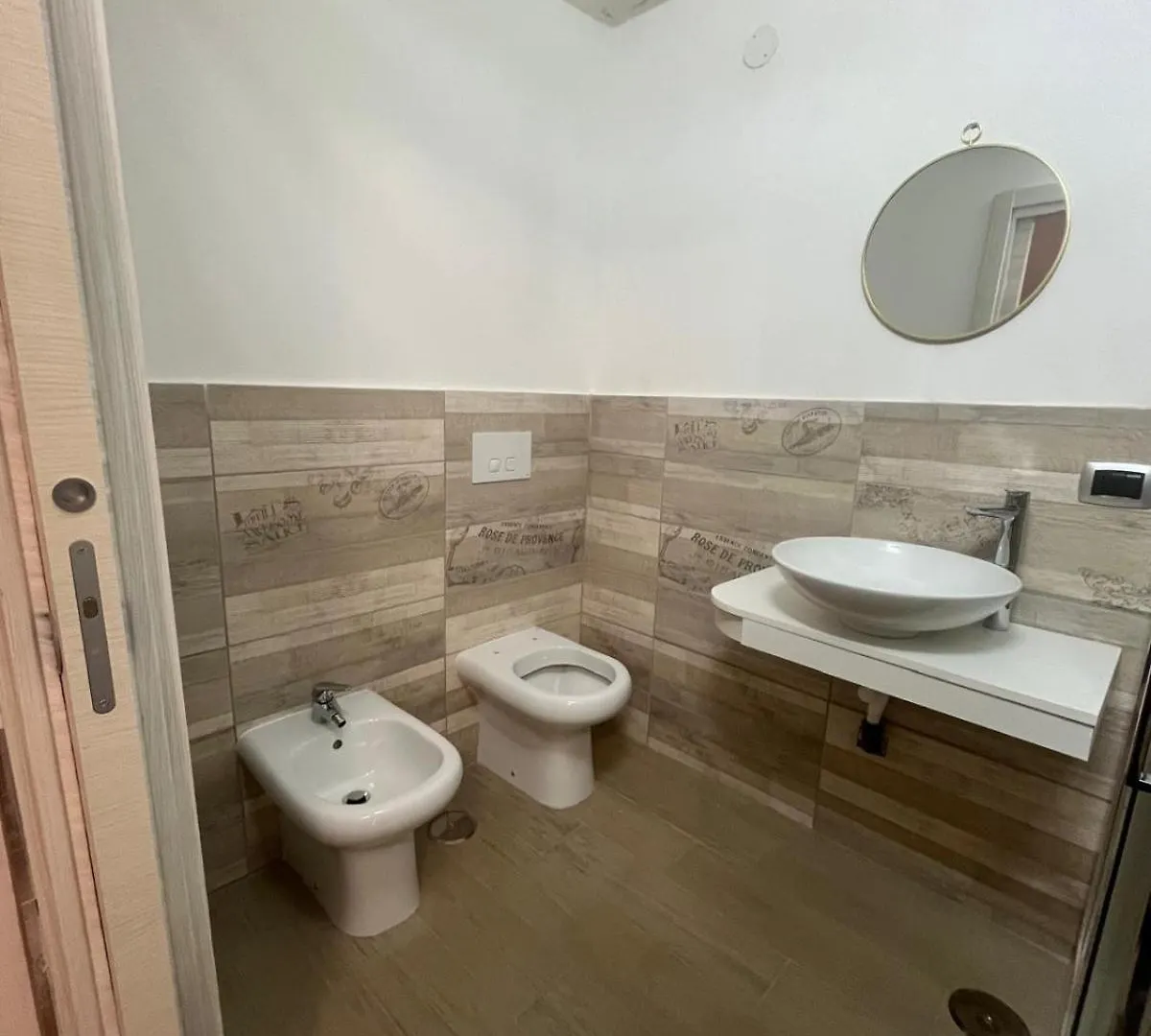 Homestay A Cas E Mamma Apartment Naples